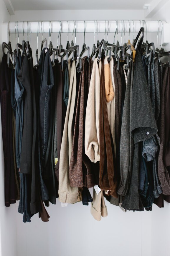 How To Organize Your Closet To Fit Your Lifestyle - The Good Trade