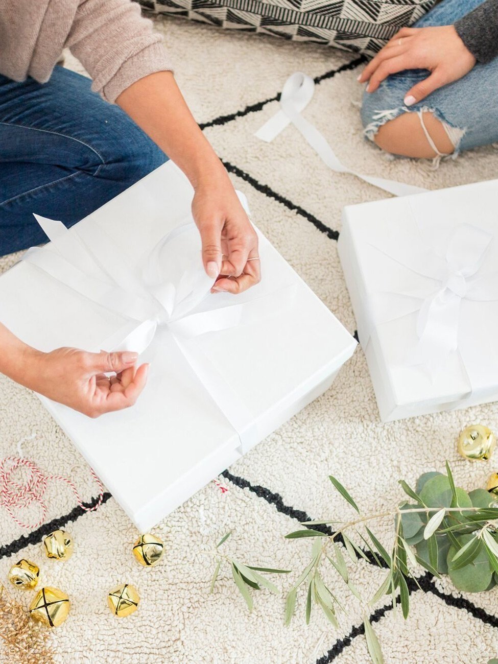 Sustainable Gift Wrap: 3 Beautiful Ideas Using Things Around The House -  The Mom Edit