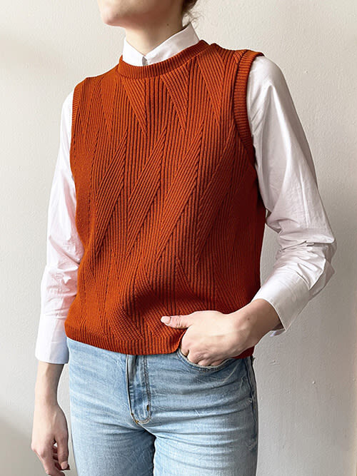 Fashion Wool Knitted Sweater Vest Sleeveless Pullover Knitwear Tank Crop Top  - China Women Clothing and Knitwear price