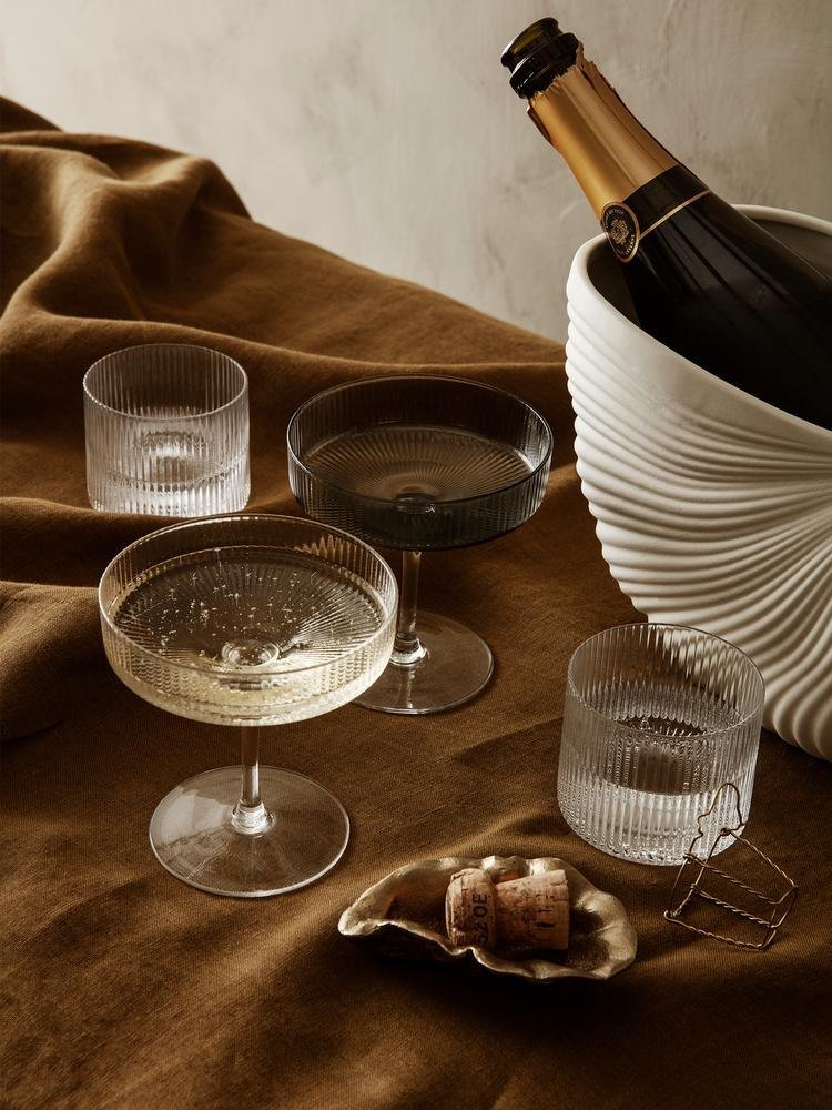 9 Champagne Glasses And Flutes For Any Celebration - The Good Trade