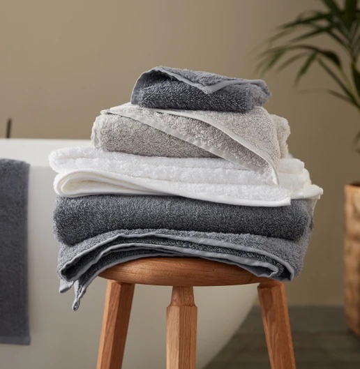 https://www.thegoodtrade.com/wp-content/uploads/2023/01/coyuchi-organic-towels.jpg