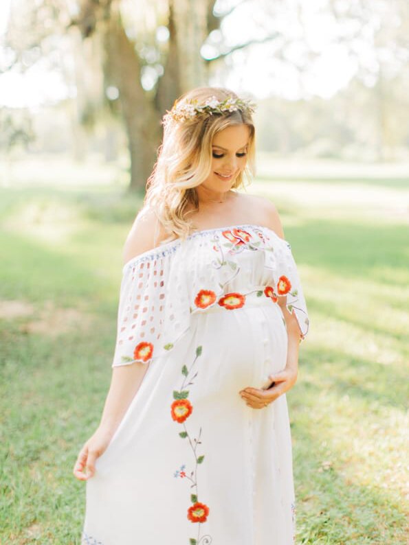 5 Elegant Maternity Dress Rentals For Your Baby Shower Or