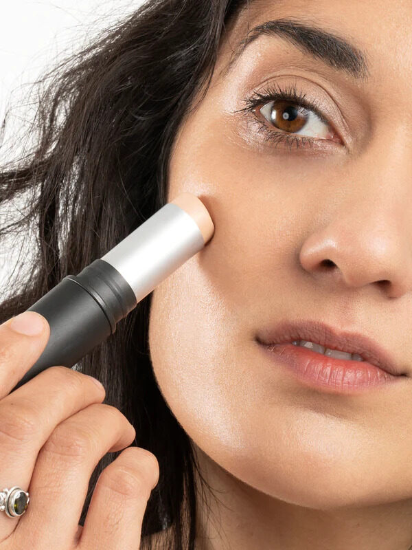 15 Makeup Brands For Clean Cosmetics In - The Good Trade
