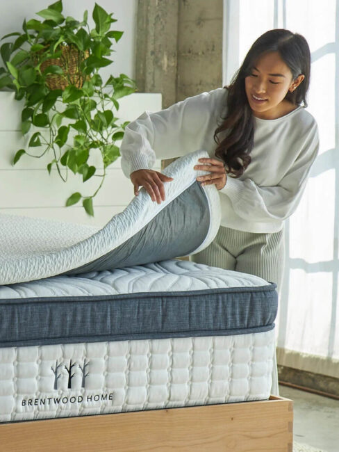 5 Best Organic Mattress Toppers For Non-Toxic Sleep (2023) - The Good Trade