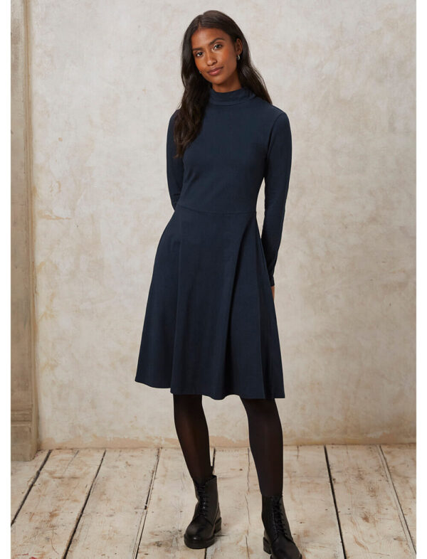 9 Work Dresses That You Can Wear In Any Office - The Good Trade