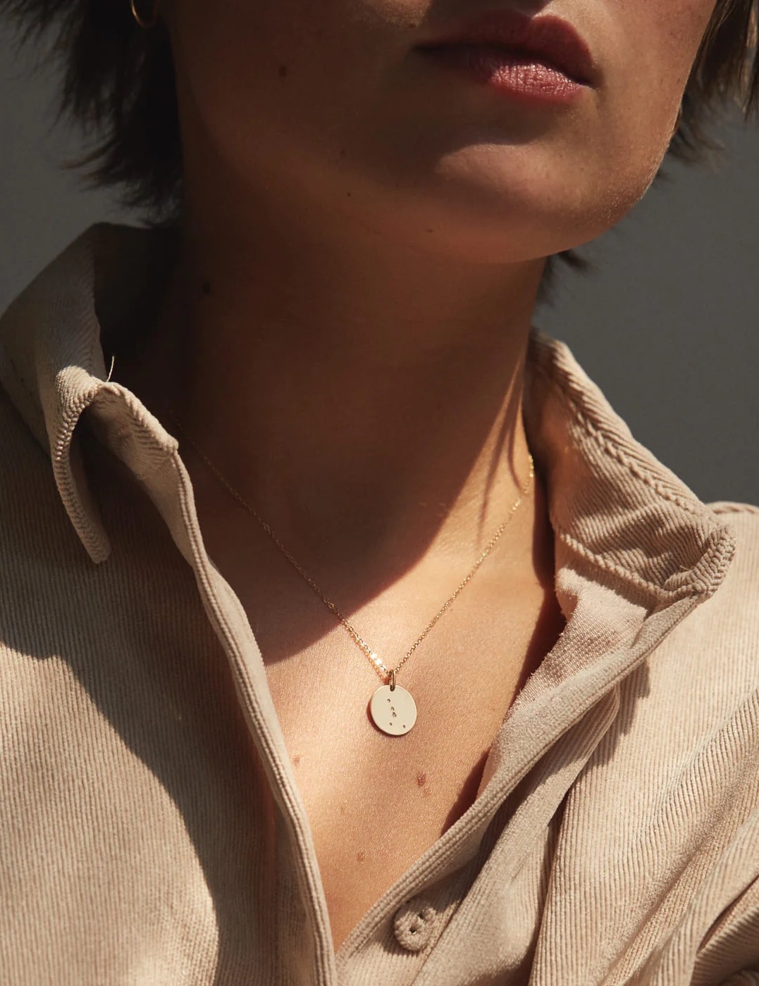 11 Best Minimalist Jewelry Brands For Everyday Wear - The Good Trade