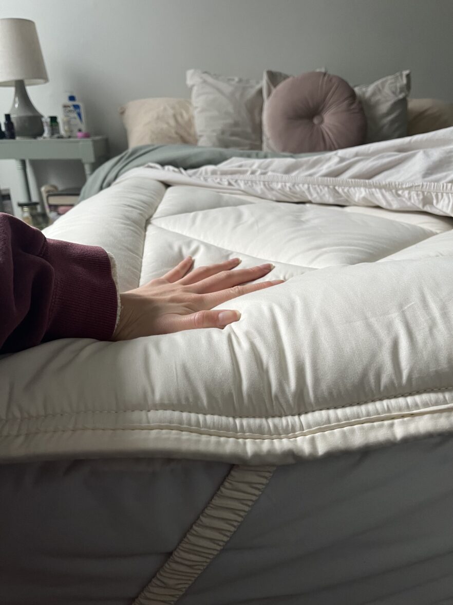 We Review Avocado's Wool Mattress Topper For Sleep Temperature