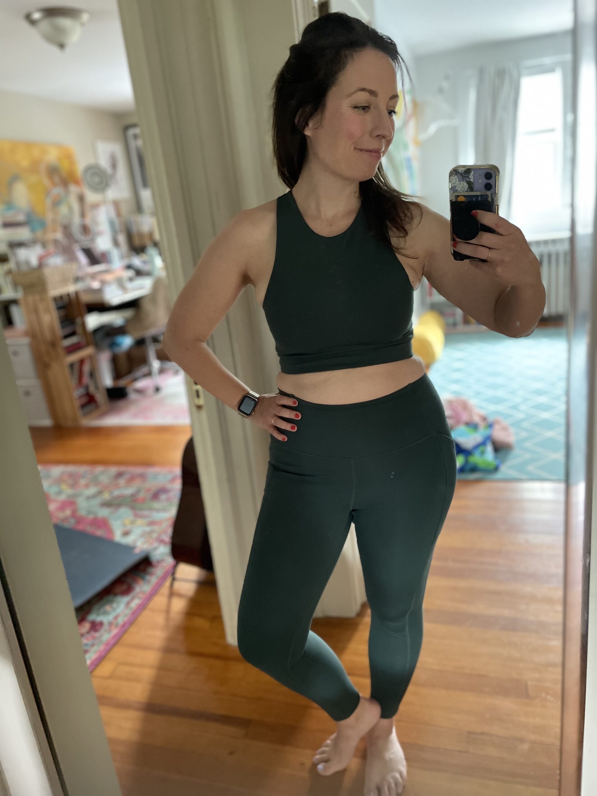 BEST YOGA PANTS FOR WOMEN FOR 2020 in love with this new set from the @ girlfriend collective - who knew plas…