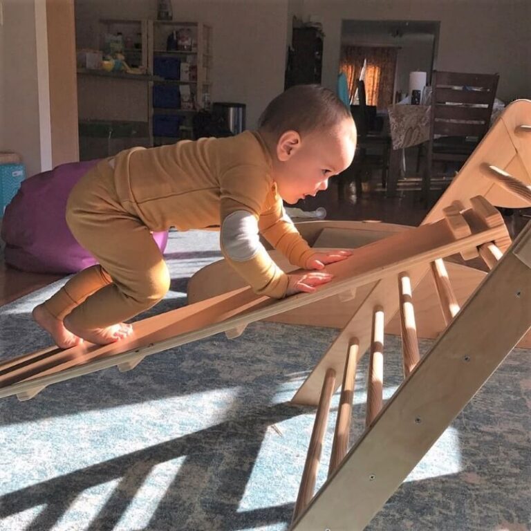 The 4 Best Pikler Triangles For Your Baby Or Toddler - The Good Trade