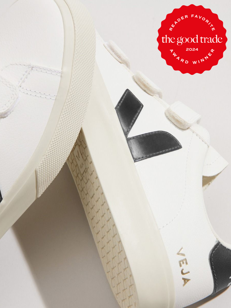 White and black Veja velcro sneakers. 