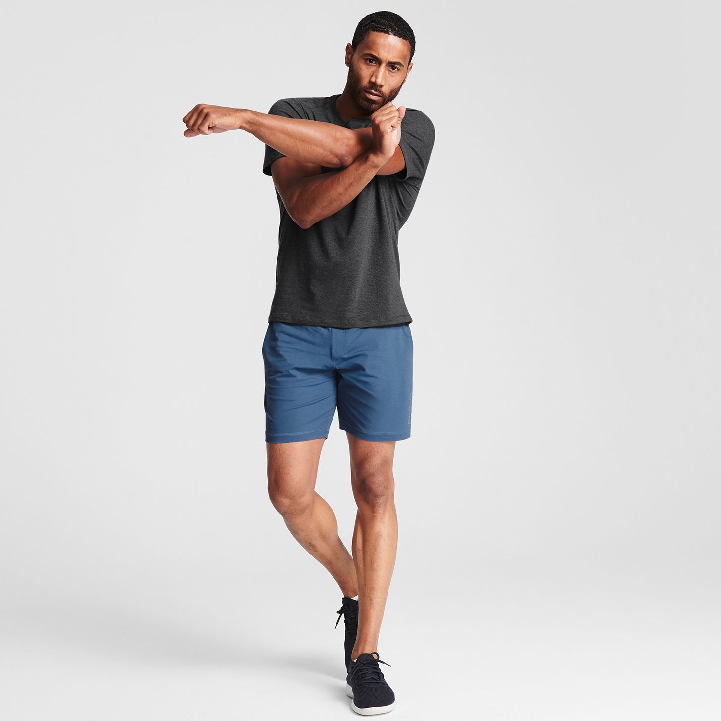 9 Organic And Nontoxic Men s Activewear Brands For 2025 The Good Trade